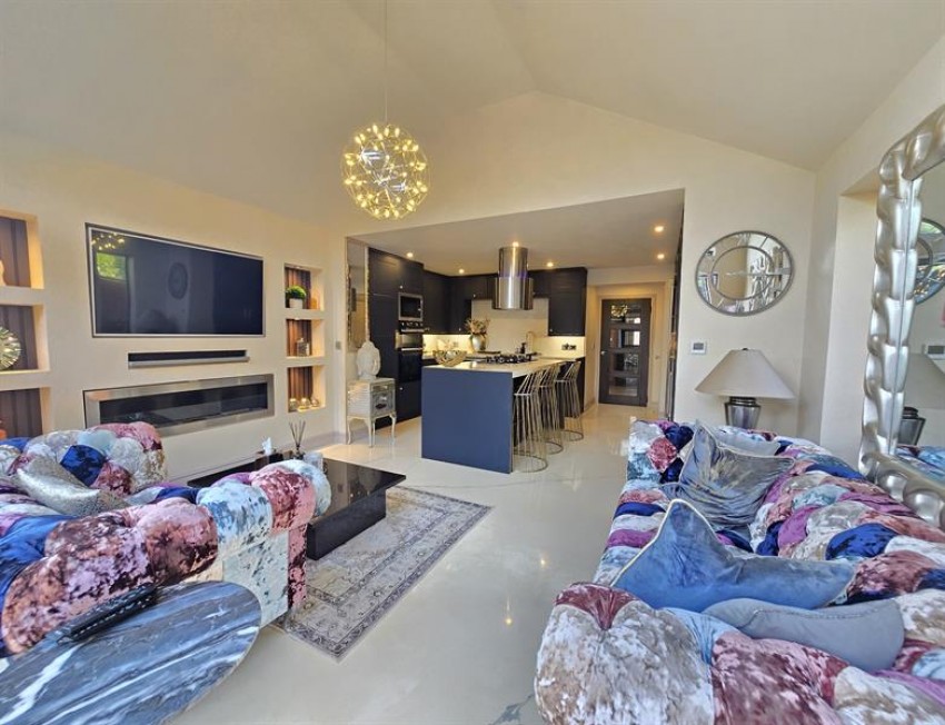 Images for Lawnhurst Avenue, Wythenshawe, Manchester