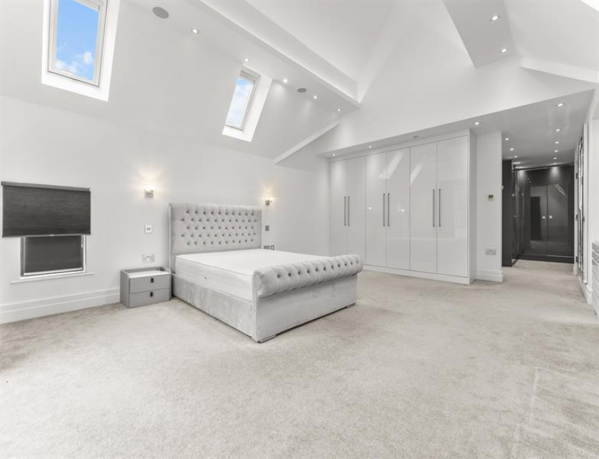 Images for Carrwood, Hale Barns