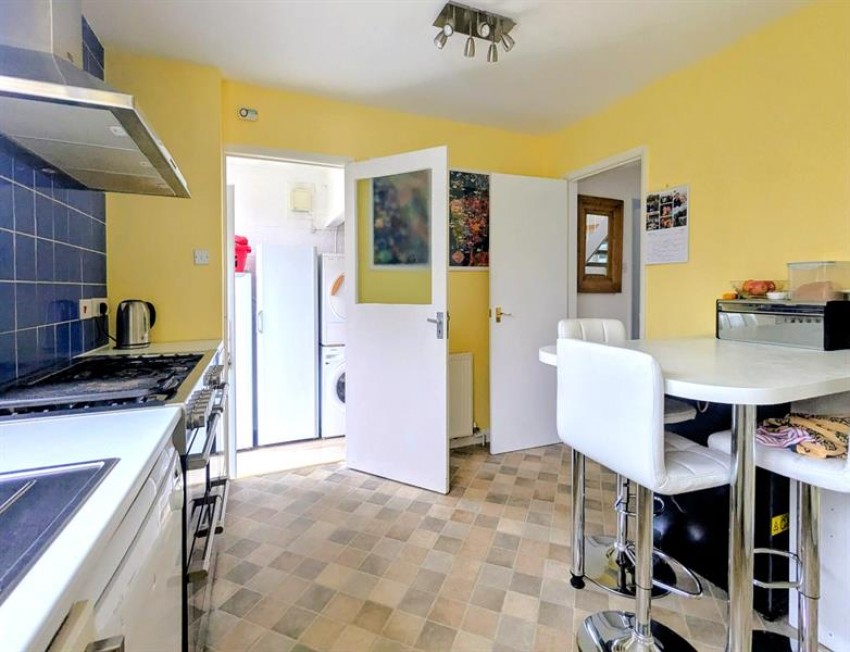 Images for 25 Hadrian Way, large family home of 2300 square feet with very attractive garden 