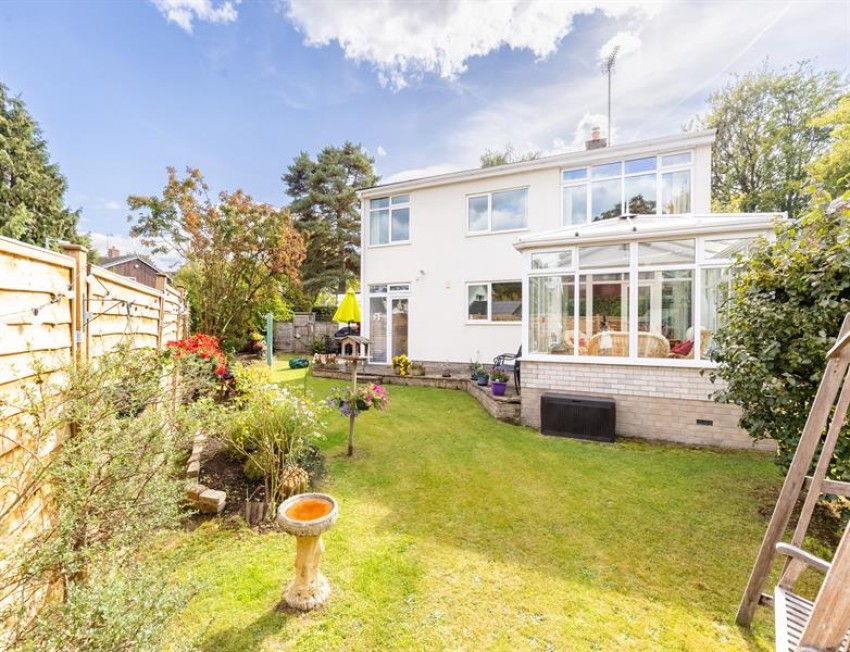 Images for 25 Hadrian Way, large family home of 2300 square feet with very attractive garden 