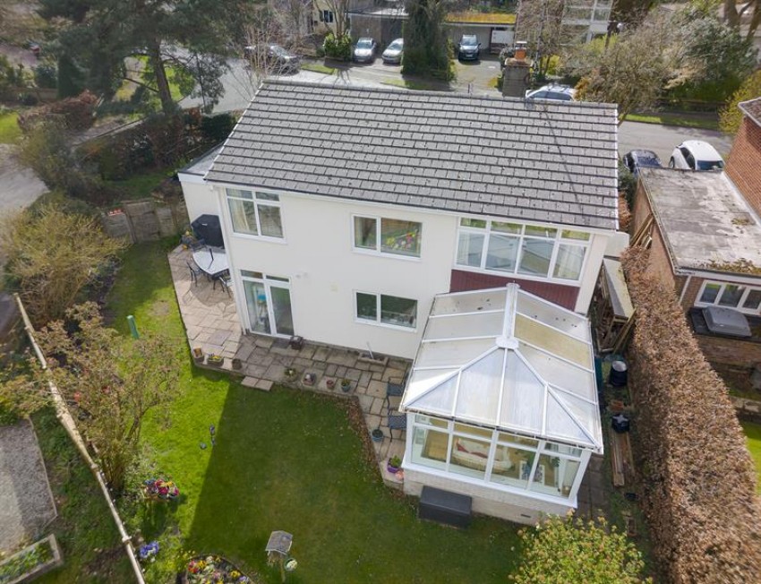 Images for 25 Hadrian Way, large family home of 2300 square feet with very attractive garden 