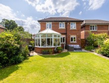 Images for Superb presentation and lovely garden in Abbots Mere Close, Cuddington