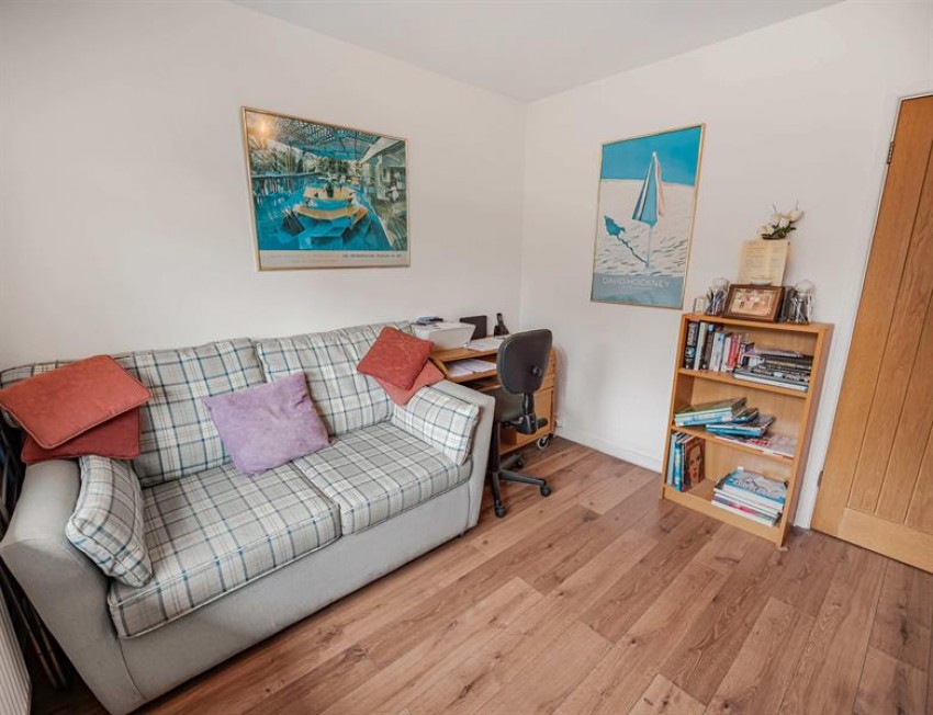 Images for Statham Avenue, Lymm