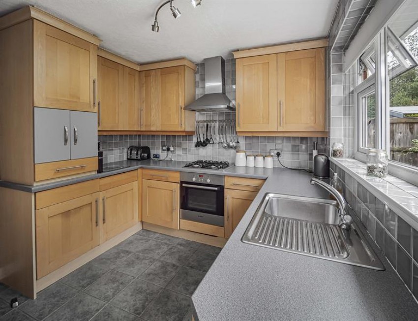 Images for Statham Avenue, Lymm