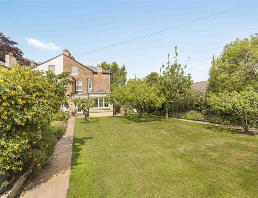 Images for Albert Square, Bowdon, Altrincham