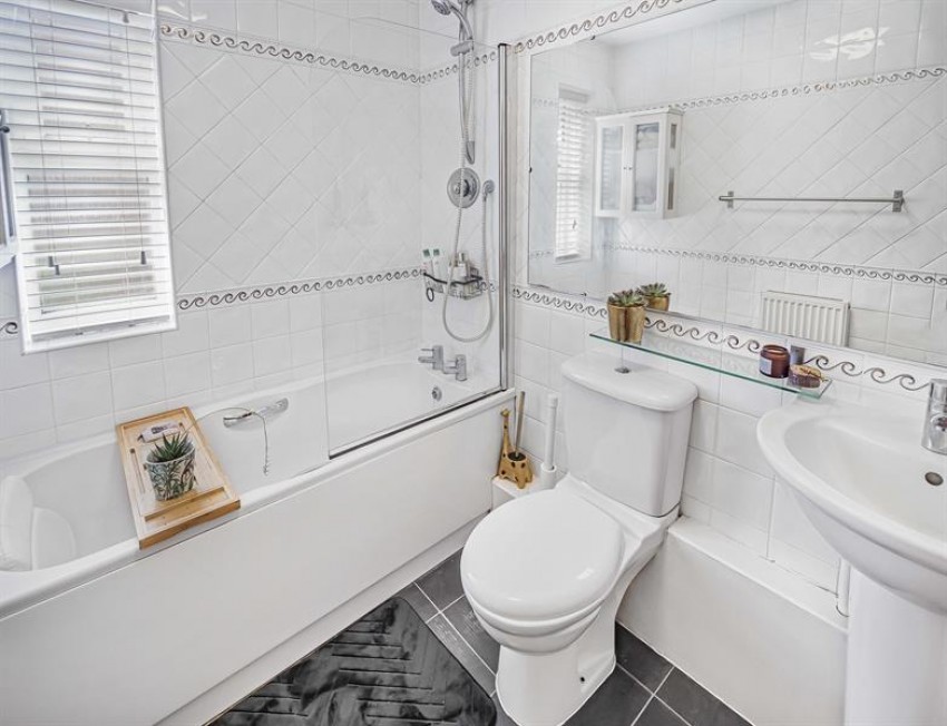 Images for The Farthings, Lymm