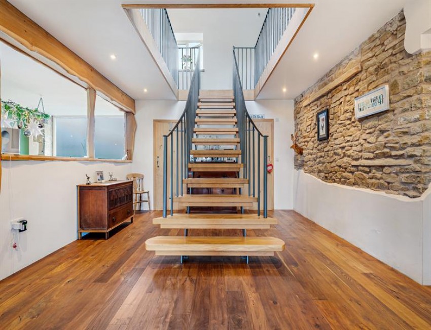 Images for Chapel-En-Le-Frith, High Peak