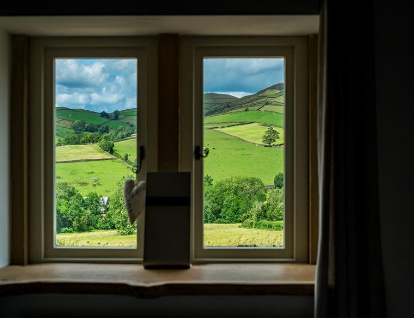 Images for Chapel-En-Le-Frith, High Peak