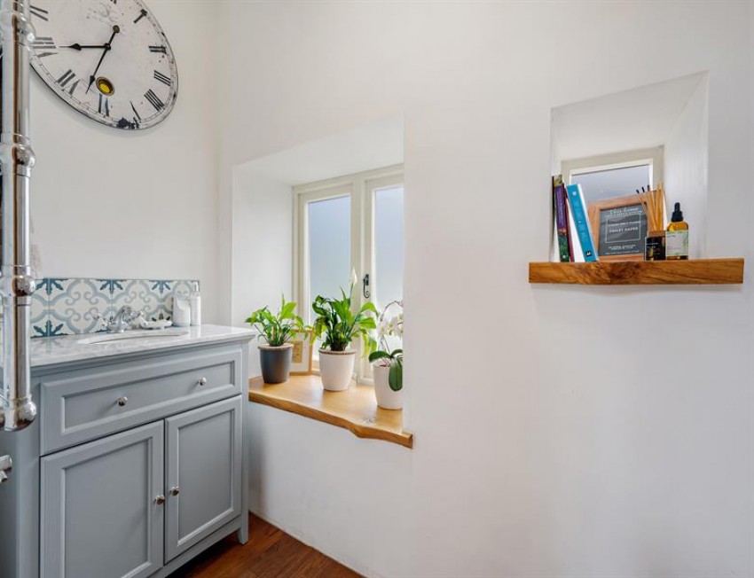 Images for Chapel-En-Le-Frith, High Peak