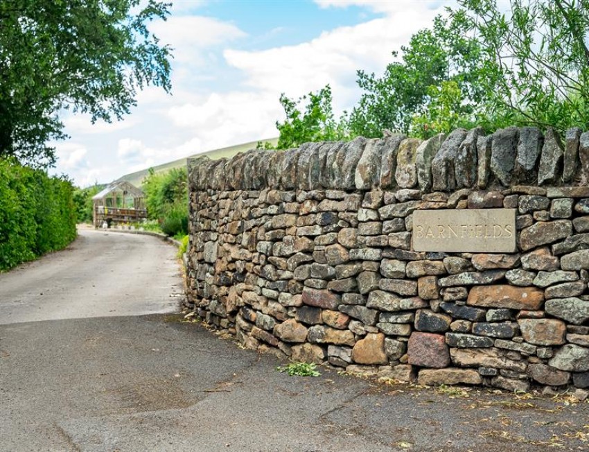 Images for Chapel-En-Le-Frith, High Peak
