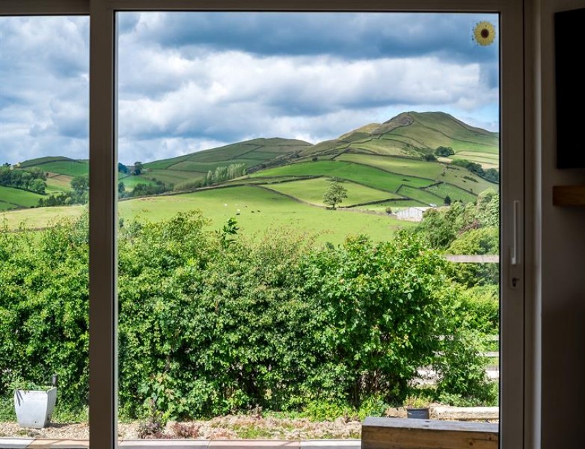 Images for Chapel-En-Le-Frith, High Peak