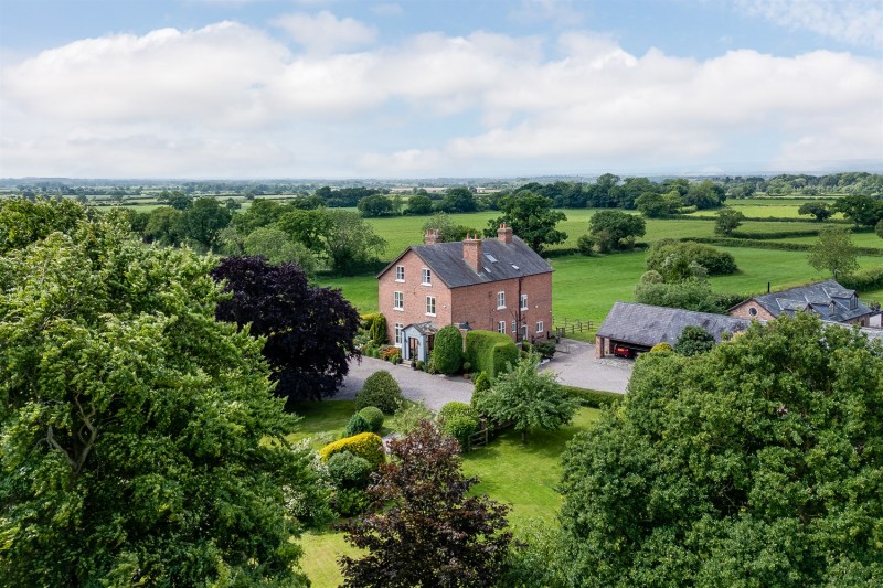 Golborne Manor - Country house with separate coach house and 3.21 acre in total