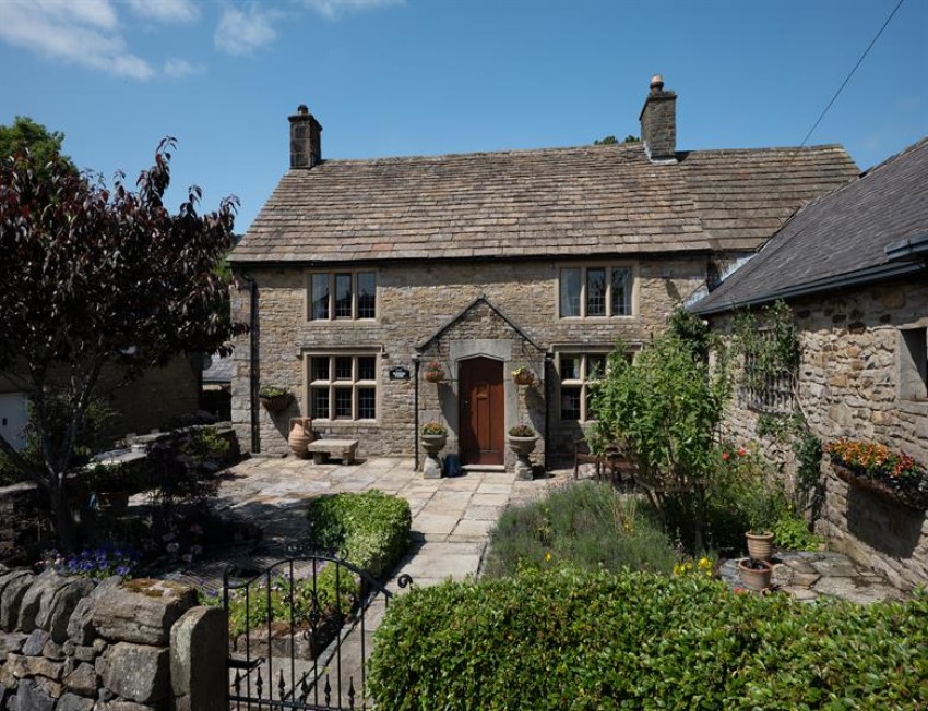 Images for Chapel-En-Le-Frith, High Peak