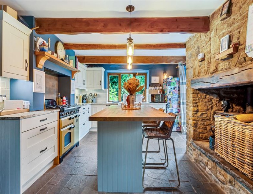 Images for Chapel Brow, Charlesworth, Glossop