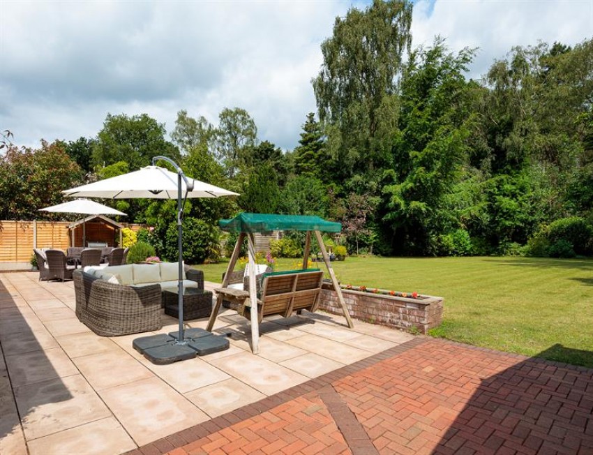 Images for Classic 1930 era detached house in large garden in Dalefords Lane Whitegate 