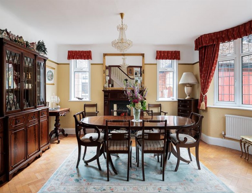 Images for Classic 1930 era detached house in large garden in Dalefords Lane Whitegate 