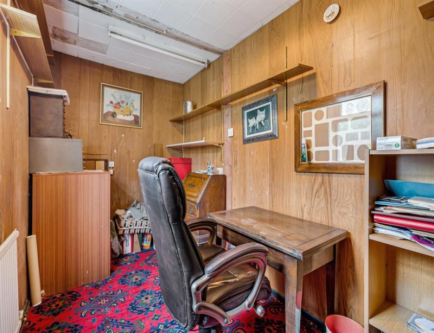 Images for Yew Tree Farmhouse, Davyhulme Road, Urmston