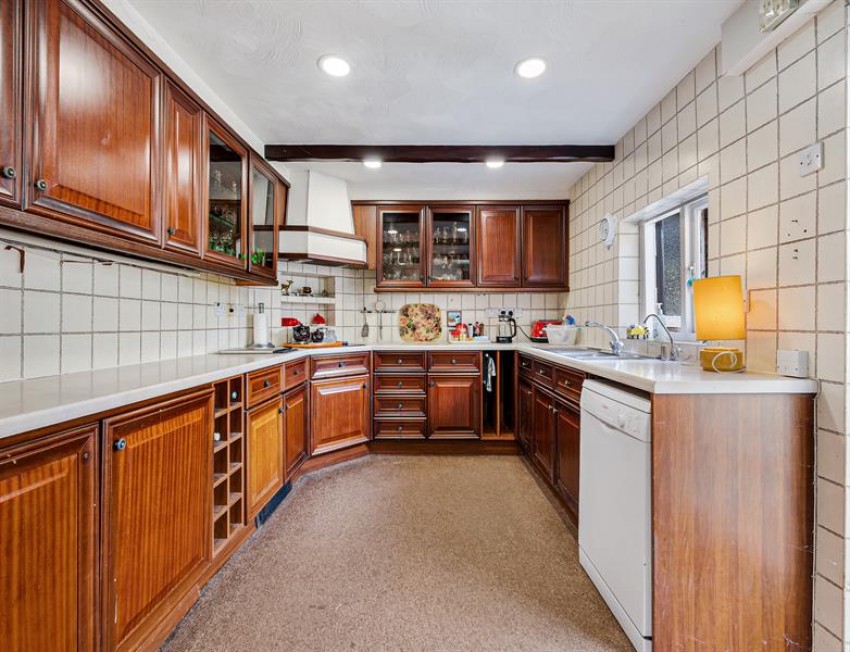 Images for Yew Tree Farmhouse, Davyhulme Road, Urmston