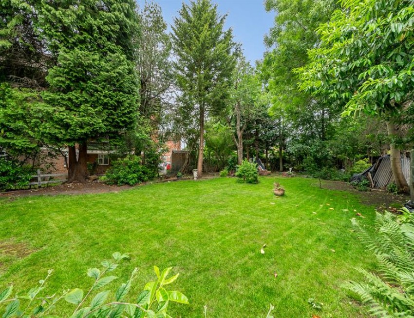 Images for Ashton Lane, Sale