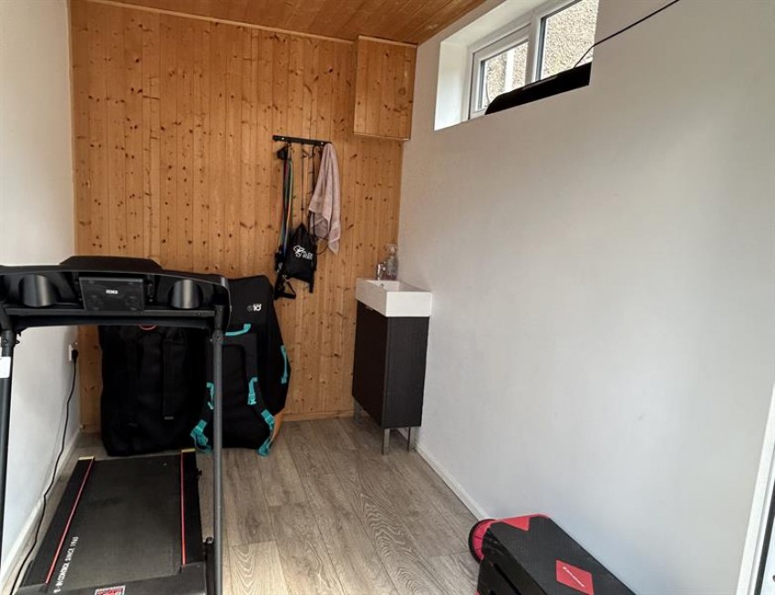 Images for Parkside Close, High Lane