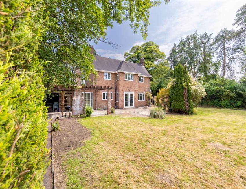 Images for House of massive potential in superb half acre plot on Norley Road