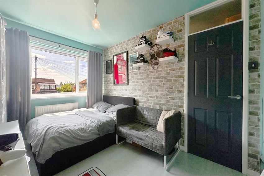 Images for Widgeon Close, Poynton