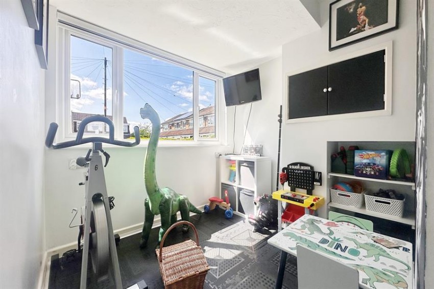 Images for Widgeon Close, Poynton