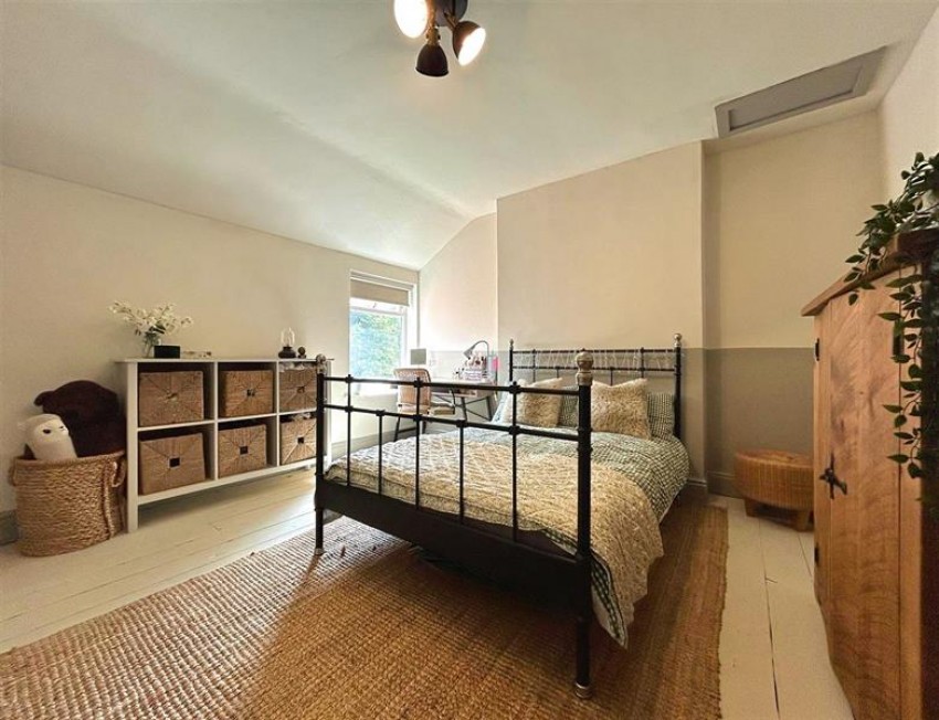 Images for Glebelands Road, Sale