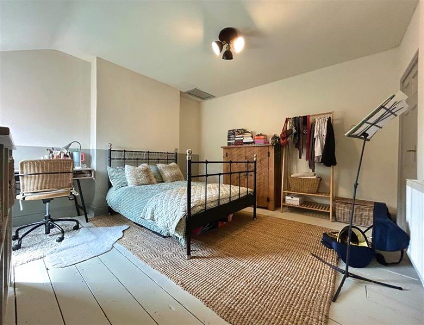 Images for Glebelands Road, Sale