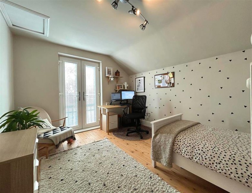 Images for Glebelands Road, Sale