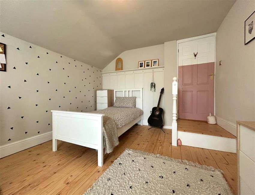 Images for Glebelands Road, Sale