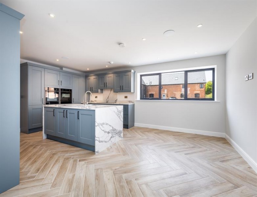 Images for High specification 3241 square feet barn in Stoke Hall Lane near Nantwich