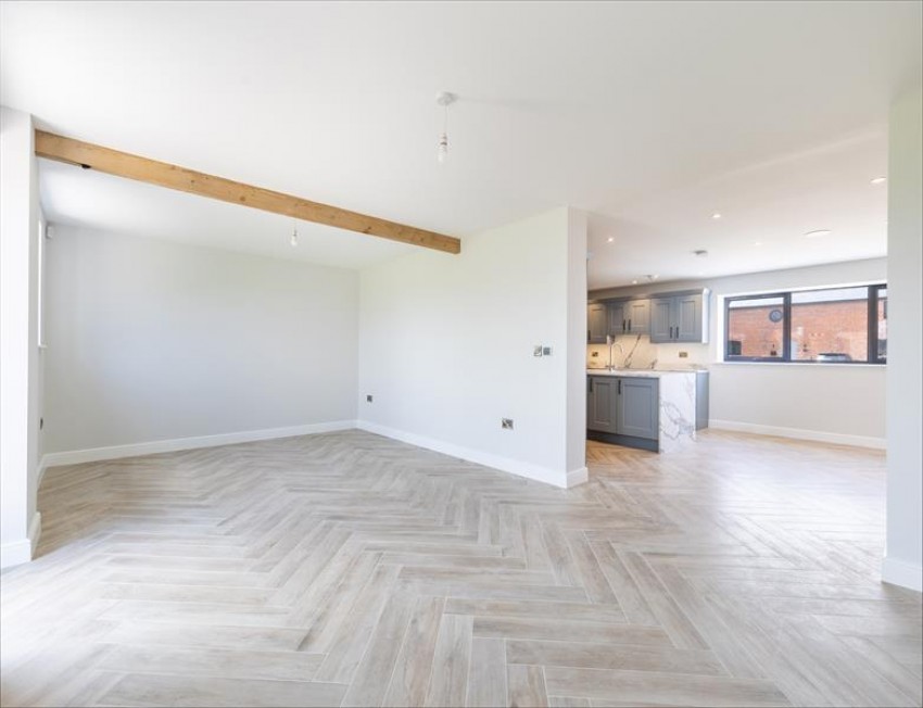 Images for High specification 3241 square feet barn in Stoke Hall Lane near Nantwich