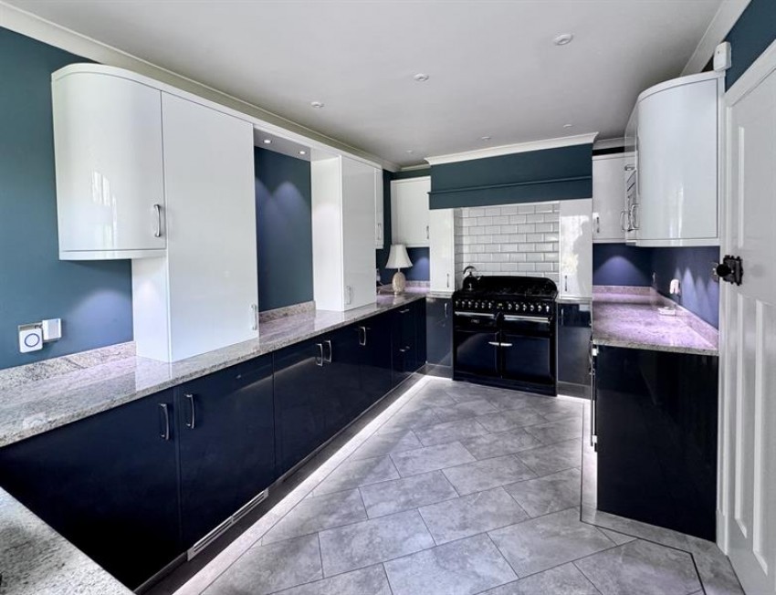 Images for Primrose Crescent, Glossop