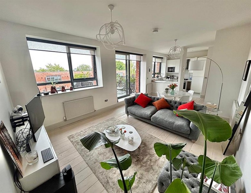Images for Bempton Drive, Didsbury