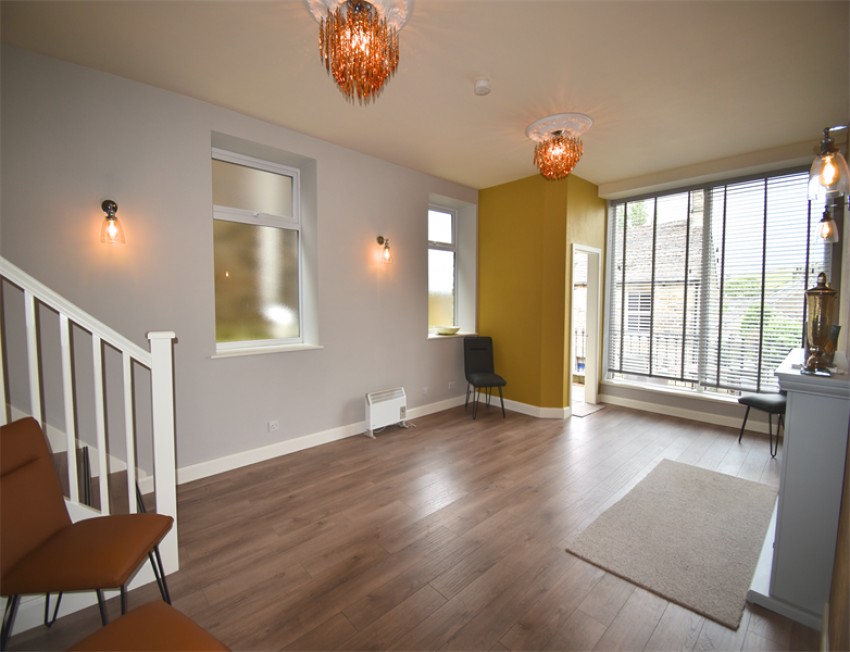 Images for Hayfield, High Peak