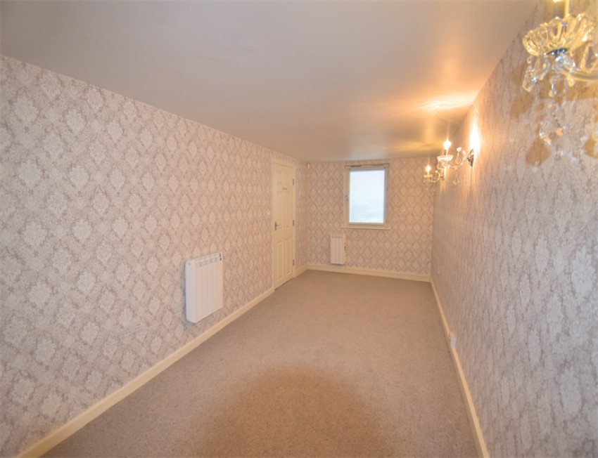 Images for Hayfield, High Peak