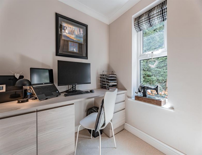 Images for Earls Way, Glossop