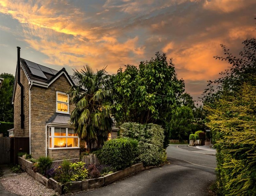 Images for Earls Way, Glossop