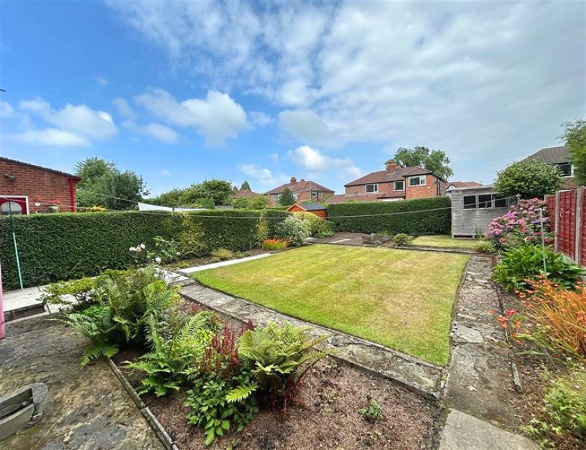 Images for Avonlea Road, Sale