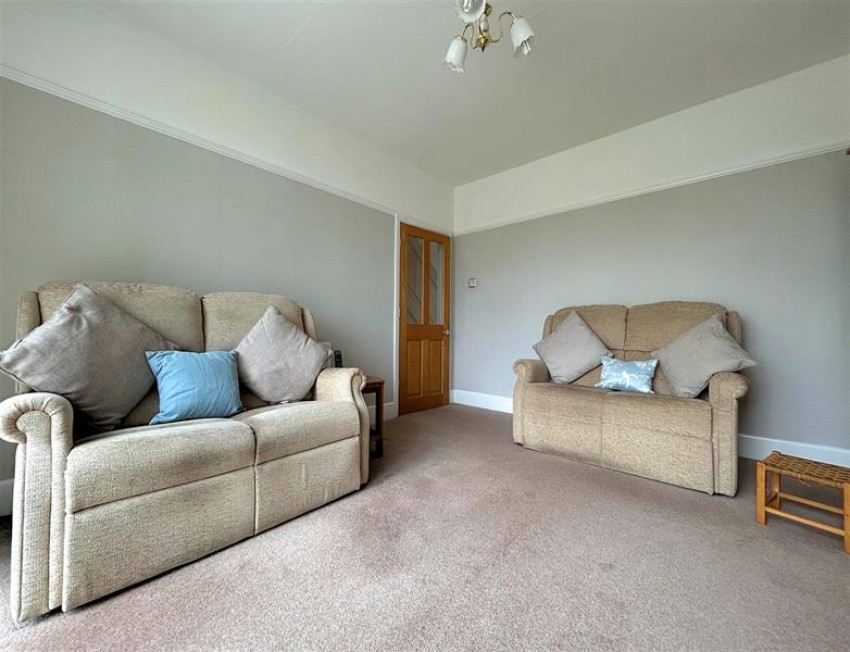 Images for Avonlea Road, Sale