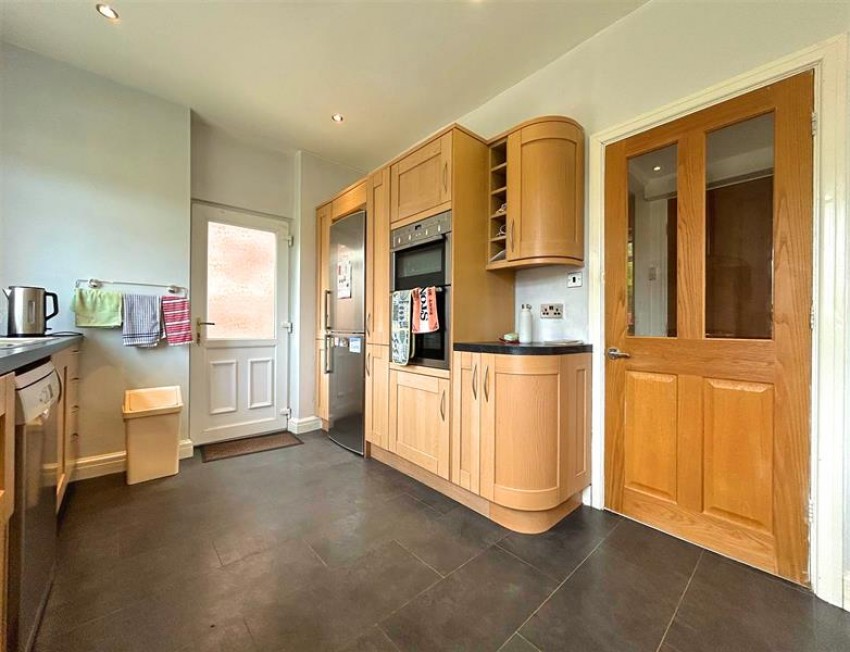 Images for Avonlea Road, Sale