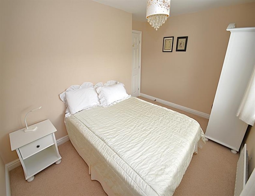 Images for 19a, Walton Heath Drive, Tytherington