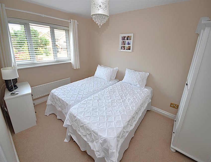 Images for 19a, Walton Heath Drive, Tytherington