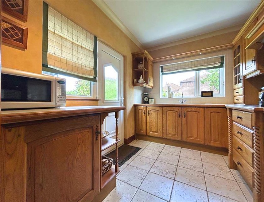 Images for Barnfield Crescent, Sale