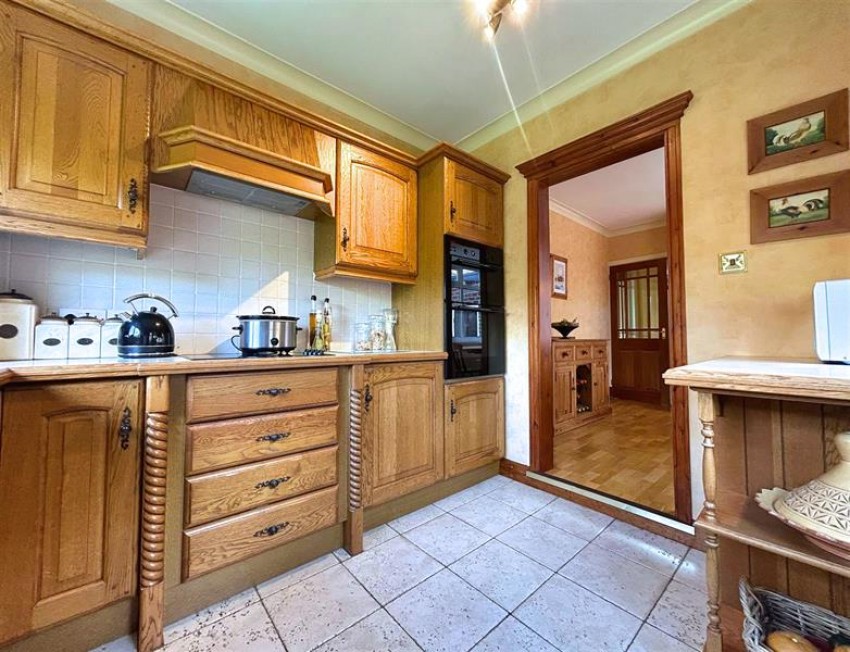 Images for Barnfield Crescent, Sale