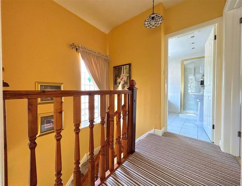 Images for Barnfield Crescent, Sale