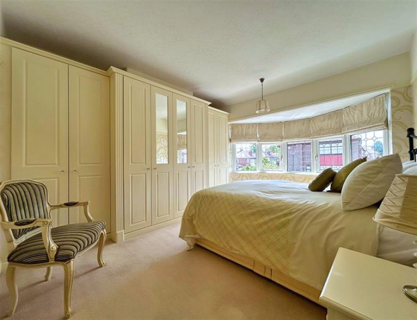 Images for Barnfield Crescent, Sale