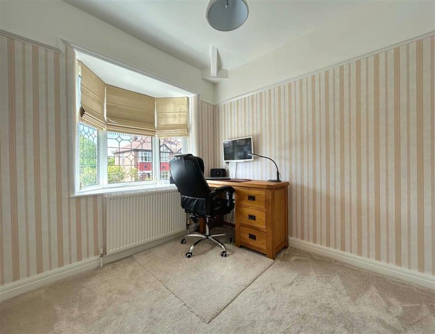 Images for Barnfield Crescent, Sale