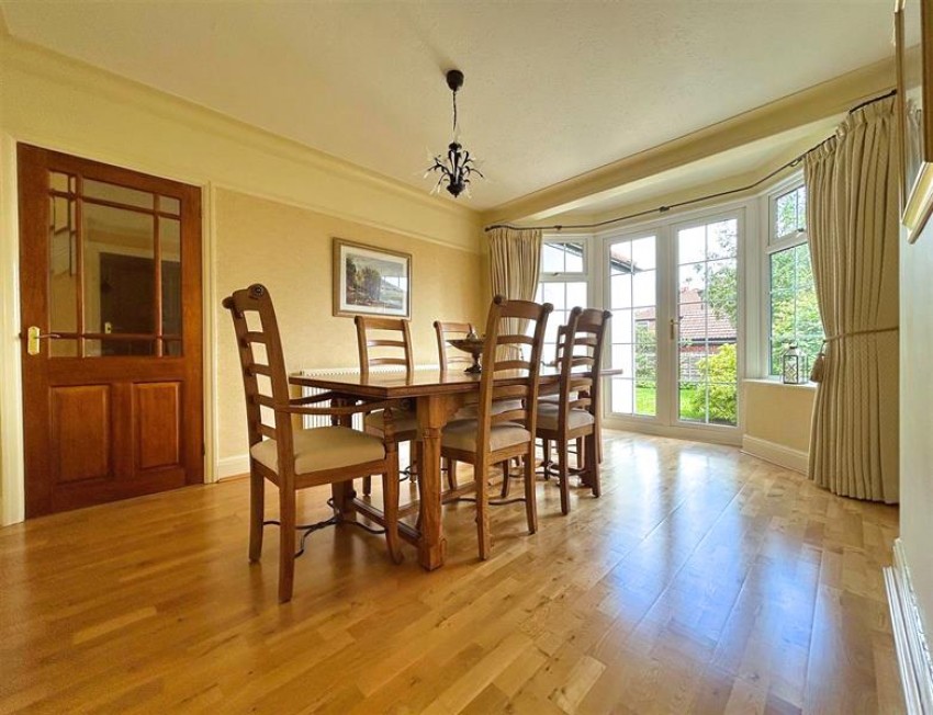 Images for Barnfield Crescent, Sale